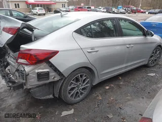2019 Hyundai Elantra SEL with VIN 5NPD84LF6KH453451, listed as a IAAI auction lot 41387709 with 23,377 mi miles. Bid and sale history available at carsss.com. Image 4.