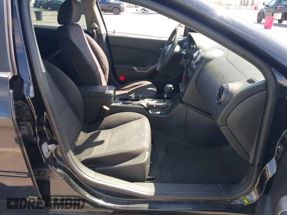 2006 Pontiac G6 6-Cyl with VIN 1G2ZG558964261910, listed as a IAAI auction lot 42028627 with 149,703 mi miles. Bid and sale history available at carsss.com. Image 5.