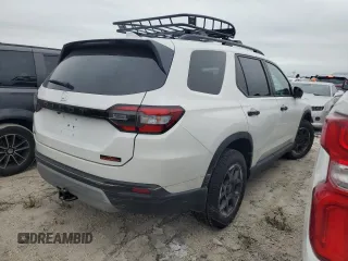 2024 Honda Pilot TrailSport with VIN 5FNYG1H66RB008521, listed as a Copart auction lot 74560104 with 0 mi miles and Salvage Title. Bid and sale history available at carsss.com. Image 3.