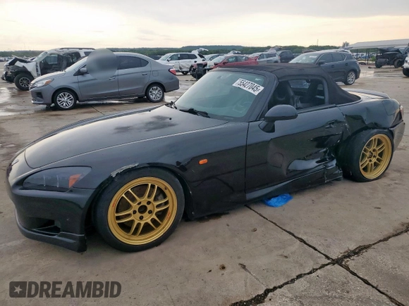 2000 Honda S2000 z VIN JHMAP1145YT002603, wystawiony jako Copart lot #55427045 z przebiegiem 163 228 mil mil oraz Szkoda całkowita • Salvage title. Historia ofert i sprzedaży dostępna na DreamBid. Obrazek 1.