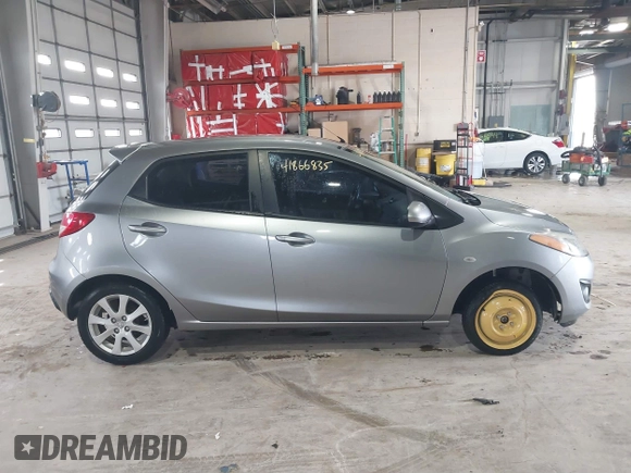 2012 Mazda 2 Touring with VIN JM1DE1LY8C0140439, listed as a IAAI auction lot 41866835 with 122,512 mi miles. Bid and sale history available at carsss.com. Image 13.