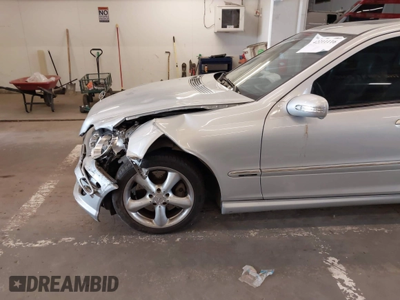 2006 Mercedes-Benz C 230 Sport with VIN WDBRF52HX6F732386, listed as a IAAI auction lot 42211116 with 132,116 mi miles and . Bid and sale history available at DreamBid. Image 6.