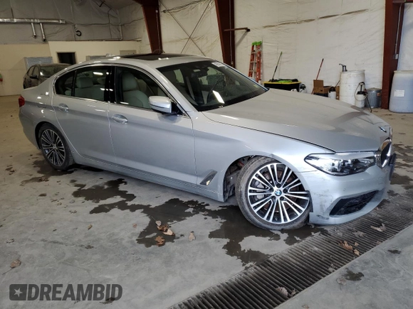 2020 BMW 5 Series 530i xDrive with VIN WBAJR7C09LCE58704, listed as a Copart auction lot 49900615 with 33,167 mi miles and Salvage title. Bid and sale history available at DreamBid. Image 4.