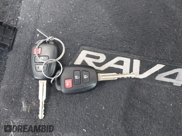 2017 Toyota RAV4 XLE with VIN JTMWFREV8HJ118885, listed as a IAAI auction lot 42097180 with 122,481 mi miles. Bid and sale history available at carsss.com. Image 11.