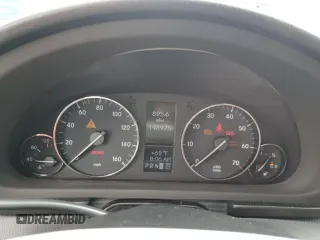 2007 Mercedes-Benz C 230 Sport with VIN WDBRF52H77E026905, listed as a Copart auction lot 58012235 with 148,975 mi miles and Salvage title. Bid and sale history available at DreamBid. Image 9.