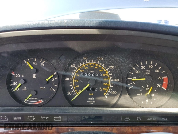 1986 Mercedes-Benz 560 with VIN WDBCA39DXGA234294, listed as a Copart auction lot 45984235 with 90,933 mi miles and Clean Title. Bid and sale history available at DreamBid. Image 9.