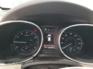 2017 Hyundai Santa Fe 2.0T с VIN 5XYZUDLAXHG471408, выставлен на аукционе Copart как лот 45493115 с пробегом 227 867 миль миль и Списание • Salvage title. История ставок и продаж доступна на DreamBid. Изображение 9.