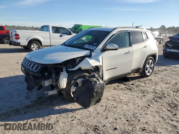 2019 Jeep Compass Altitude z VIN 3C4NJCBB0KT652173, wystawiony jako Copart lot #47865765 z przebiegiem Nie podano mil oraz Szkoda całkowita • Salvage title. Historia ofert i sprzedaży dostępna na DreamBid. Obrazek 1.