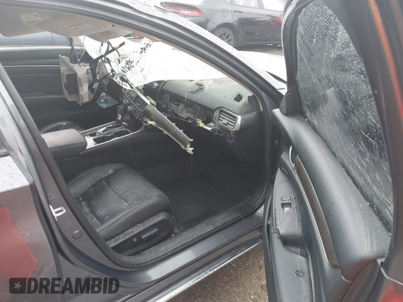 2018 Honda Accord Touring with VIN 1HGCV1F92JA005210, listed as a IAAI auction lot 42378040 with 69,294 mi miles and . Bid and sale history available at DreamBid. Image 5.