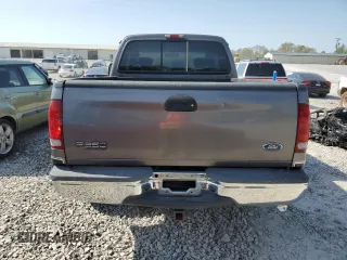 2004 Ford F-250 XL z VIN 1FTNX21P14EB28068, wystawiony jako Copart lot #52846485 z przebiegiem 947 mil mil oraz Czysty tytuł • Clean title. Historia ofert i sprzedaży dostępna na DreamBid. Obrazek 6.