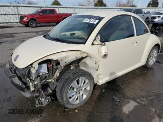 2009 Volkswagen New Beetle Coupe S with VIN 3VWPW31C99M518039, listed as a Copart auction lot 89216305 with 85,566 mi miles and Salvage Title. Bid and sale history available at carsss.com. Image 1.