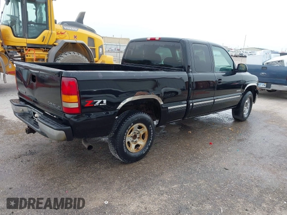 2000 Chevrolet Silverado 1500 LT with VIN 1GCEK19T9YE419272, listed as a IAAI auction lot 42068056 with 306,066 mi miles and . Bid and sale history available at DreamBid. Image 4.