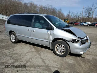 2000 Dodge Caravan SE with VIN 1B4GP44R4YB761945, listed as a Copart auction lot 51505745 with 110,452 mi miles and Salvage Title. Bid and sale history available at carsss.com. Image 4.