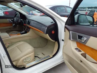 2009 Jaguar XF Luxury with VIN SAJWA05B69HR26484, listed as a IAAI auction lot 42132588 with 153,327 mi miles and . Bid and sale history available at DreamBid. Image 5.