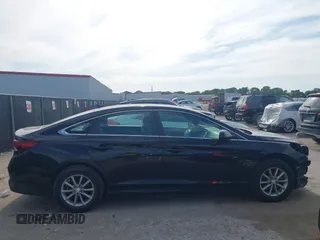 2018 Hyundai Sonata SE z VIN 5NPE24AF1JH700334, wystawiony jako IAAI lot #42261191 z przebiegiem 93 269 mil mil oraz . Historia ofert i sprzedaży dostępna na DreamBid. Obrazek 13.