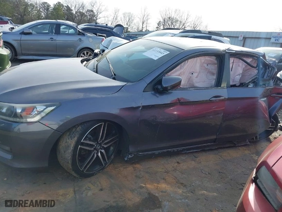2015 Honda Accord Sedan Sport with VIN 1HGCR2F5XFA230618, listed as a IAAI auction lot 41333045 with 123,034 mi miles. Bid and sale history available at carsss.com. Image 14.