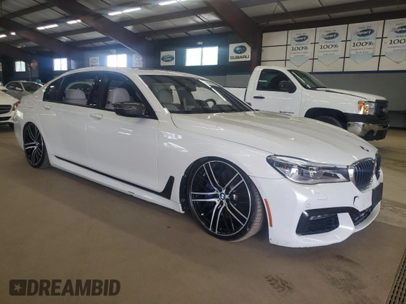 2018 BMW 7 Series ALPINA B7 xDrive z VIN WBA7F2C51JG424647, wystawiony jako Copart lot #58987985 z przebiegiem Nie podano mil oraz Czysty tytuł • Clean title. Historia ofert i sprzedaży dostępna na DreamBid. Obrazek 4.
