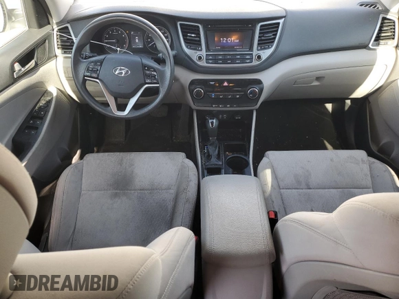 2018 Hyundai Tucson SE z VIN KM8J2CA47JU710469, wystawiony jako Copart lot #56247725 z przebiegiem 241 340 mil mil oraz Tytuł czysty. Historia ofert i sprzedaży dostępna na DreamBid. Obrazek 8.
