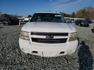 2008 Chevrolet Tahoe 1LT with VIN 1GNFC13J18R257002, listed as a Copart auction lot 50501195 with 216,091 mi miles and Salvage title. Bid and sale history available at DreamBid. Image 5.