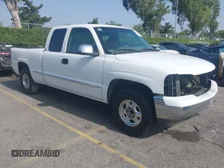 2000 GMC Sierra 1500 SLE z VIN 1GTEC19T0YZ300810, wystawiony jako IAAI lot #42471227 z przebiegiem Nie podano mil oraz . Historia ofert i sprzedaży dostępna na DreamBid. Obrazek 1.