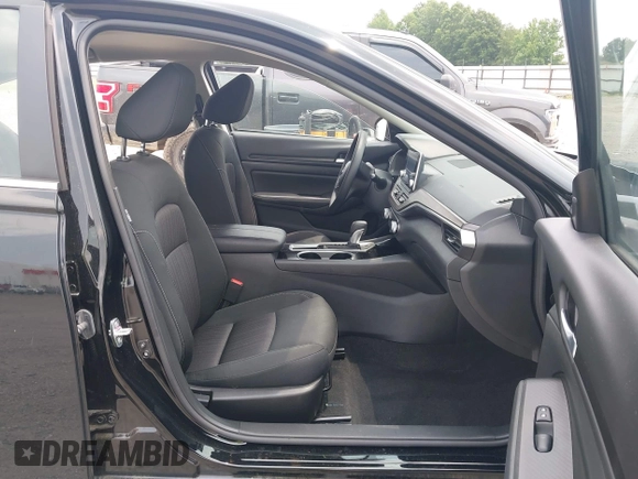 2024 Nissan Altima SV with VIN 1N4BL4DV7RN432023, listed as a IAAI auction lot 42411567 with 22,958 mi miles and . Bid and sale history available at DreamBid. Image 5.