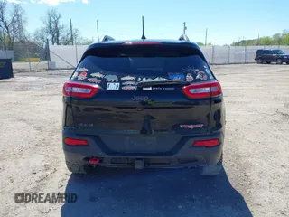 2018 Jeep Cherokee Trailhawk Leather Plus with VIN 1C4PJMBXXJD572667, listed as a IAAI auction lot 42216477 with 85,890 mi miles and . Bid and sale history available at DreamBid. Image 16.
