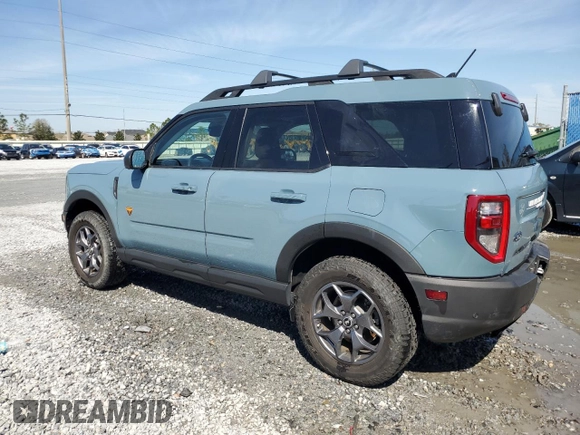2023 Ford Bronco Sport Badlands z VIN 3FMCR9D9XPRE02582, wystawiony jako Copart lot #46403845 z przebiegiem 26 713 mil mil oraz Nie do naprawy • Non repairable. Historia ofert i sprzedaży dostępna na DreamBid. Obrazek 2.