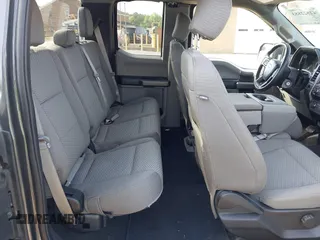 2019 Ford F-150 XL z VIN 1FTEX1CB8KKD31775, wystawiony jako IAAI lot #42522883 z przebiegiem 33 469 mil mil oraz . Historia ofert i sprzedaży dostępna na DreamBid. Obrazek 8.