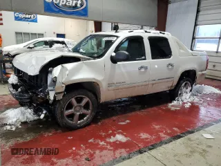 2012 Chevrolet Avalanche LTZ with VIN 3GNTKGE74CG233554, listed as a Copart auction lot 84366554 with 220,440 mi miles and Salvage Title. Bid and sale history available at carsss.com. Image 1.