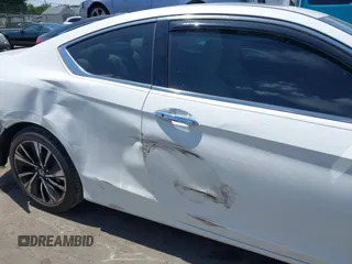 2017 Honda Accord EX-L z VIN 1HGCT2B86HA003754, wystawiony jako IAAI lot #42179062 z przebiegiem 33 689 mil mil oraz . Historia ofert i sprzedaży dostępna na DreamBid. Obrazek 18.