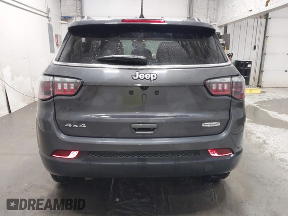 2024 Jeep Compass Latitude with VIN 3C4NJDBN1RT116956, listed as a IAAI auction lot 41390402 with 17,533 mi miles. Bid and sale history available at carsss.com. Image 16.