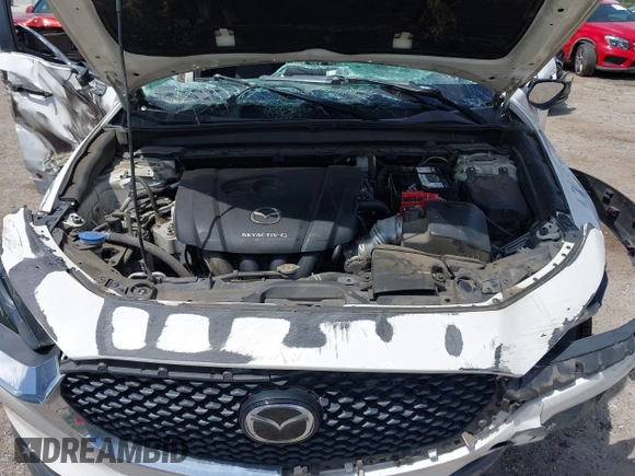 2020 Mazda CX-30 with VIN 3MVDMABL2LM112138, listed as a IAAI auction lot 41951044 with Not Provided miles. Bid and sale history available at carsss.com. Image 10.