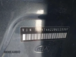 2011 Kia Sorento LX with VIN 5XYKT4A22BG123397, listed as a IAAI auction lot 41890456 with 173,669 mi miles. Bid and sale history available at carsss.com. Image 9.