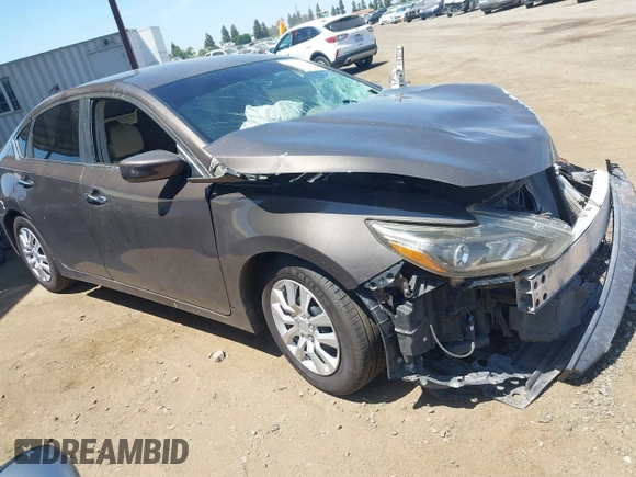 2016 Nissan Altima S z VIN 1N4AL3AP2GN313918, wystawiony jako IAAI lot #42193079 z przebiegiem 111 007 mil mil oraz . Historia ofert i sprzedaży dostępna na DreamBid. Obrazek 1.