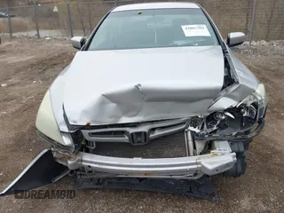 2004 Honda Accord LX z VIN 1HGCM66354A004309, wystawiony jako IAAI lot #42067392 z przebiegiem 181 345 mil mil oraz . Historia ofert i sprzedaży dostępna na DreamBid. Obrazek 6.
