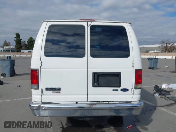 2013 Ford Econoline Passenger XL z VIN 1FBSS3BL4DDA83236, wystawiony jako IAAI lot #41477441 z przebiegiem 164 210 mil mil oraz . Historia ofert i sprzedaży dostępna na DreamBid. Obrazek 17.