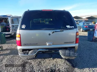 2002 Chevrolet Suburban Z71 with VIN 3GNFK16Z32G173307, listed as a IAAI auction lot 41557165 with 1 mi miles. Bid and sale history available at carsss.com. Image 16.