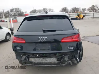 2018 Audi Q5 Premium with VIN WA1ANAFY1J2141197, listed as a IAAI auction lot 41427699 with 85,263 mi miles. Bid and sale history available at carsss.com. Image 17.