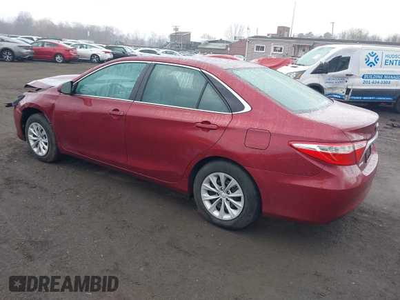 2015 Toyota Camry XLE with VIN 4T1BF1FK8FU983576, listed as a IAAI auction lot 41910503 with 62,941 mi miles. Bid and sale history available at carsss.com. Image 3.