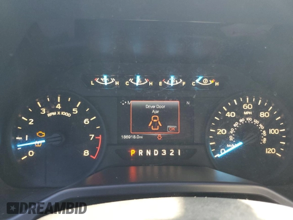 2015 Ford F-150 XL with VIN 1FTEX1C81FFC30919, listed as a Copart auction lot 65620865 with 186,918 mi miles and Clean title. Bid and sale history available at DreamBid. Image 9.