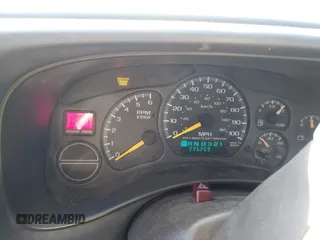 2000 Chevrolet Silverado 1500 LS with VIN 1GCEK19T8YE138791, listed as a IAAI auction lot 41448352 with 226,269 mi miles. Bid and sale history available at carsss.com. Image 7.