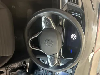 2024 Volkswagen Jetta S with VIN 3VW5M7BU5RM054436, listed as a IAAI auction lot 42766972 with 22,381 mi miles and . Bid and sale history available at DreamBid. Image 21.