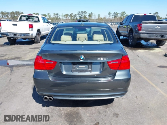 2011 BMW 3 Series 328i xDrive with VIN WBAPK5G57BNN28032, listed as a IAAI auction lot 41835525 with 207,713 mi miles. Bid and sale history available at carsss.com. Image 17.