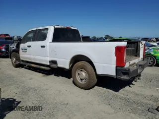 2023 Ford F-250 XL with VIN 1FT7W2AA5PEE17093, listed as a Copart auction lot 71443154 with Not provided miles and Salvage title. Bid and sale history available at DreamBid. Image 2.