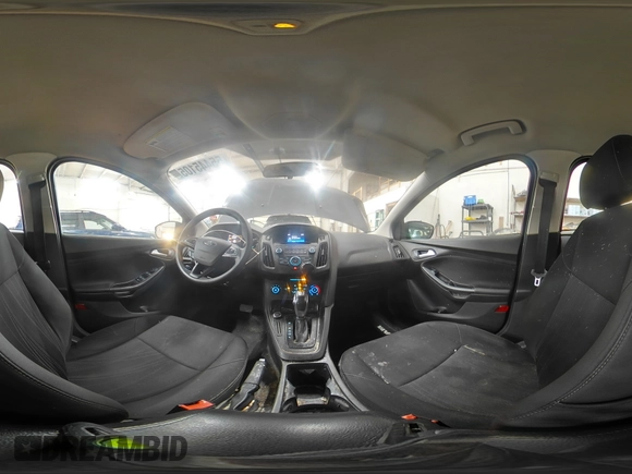 2016 Ford Focus SE z VIN 1FADP3F20GL305441, wystawiony jako Copart lot #55445105 z przebiegiem 117 033 mil mil oraz Szkoda całkowita • Salvage title. Historia ofert i sprzedaży dostępna na DreamBid. Obrazek 15.