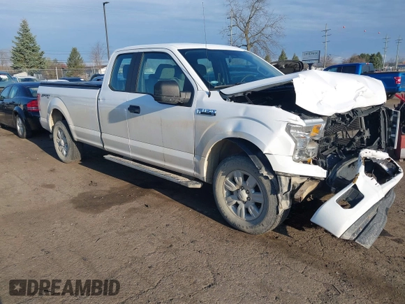 2016 Ford F-150 XLT with VIN 1FTEX1EFXGKF43665, listed as a IAAI auction lot 41972939 with 114,589 mi miles and . Bid and sale history available at carsss.com. Image 1.