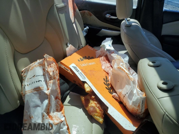 2017 Jeep Cherokee Latitude с VIN 1C4PJMCS5HW632694, выставлен на аукционе Copart как лот 59001725 с пробегом 118 054 миль миль и Списание • Salvage title. История ставок и продаж доступна на DreamBid. Изображение 11.