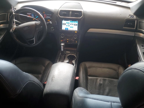 2017 Ford Explorer XLT with VIN 1FM5K8D80HGD51570, listed as a Copart auction lot 46786085 with 122,612 mi miles and Salvage Title. Bid and sale history available at carsss.com. Image 8.