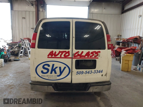 2007 Chevrolet Express Cargo z VIN 1GCFG15X571105039, wystawiony jako IAAI lot #41763534 z przebiegiem 134 696 mil mil oraz . Historia ofert i sprzedaży dostępna na DreamBid. Obrazek 17.