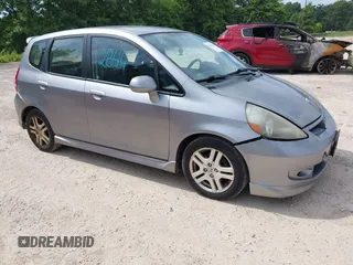 2007 Honda Fit Sport with VIN JHMGD38697S065469, listed as a IAAI auction lot 42632844 with 231,813 mi miles and . Bid and sale history available at DreamBid. Image 1.